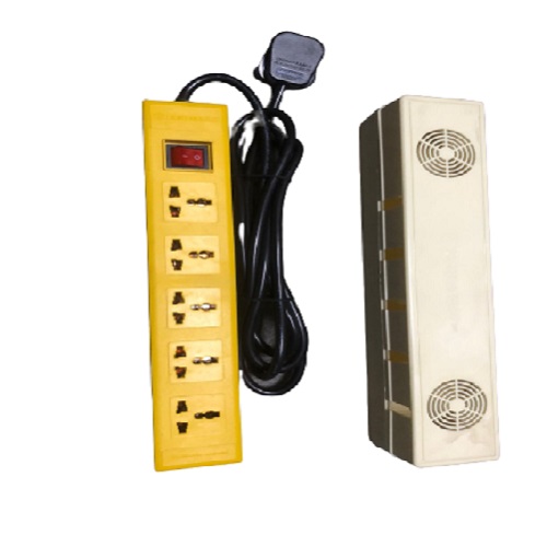 LIGHT BREEZA 5 PORT POWER STRIP 3Y